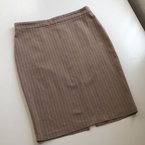 No Appt Necessary Neutral Pencil Skirt with Zipper
